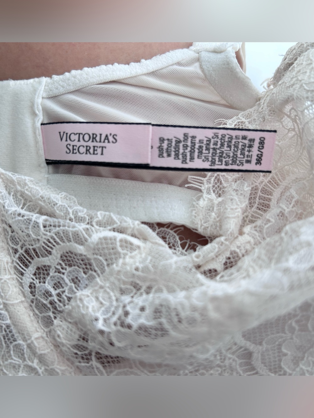 Victoria Secret Lace Underwire Bra in Cream - 36G - Picture 7 of 7